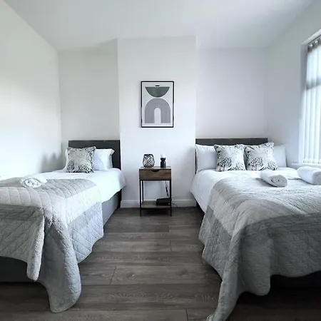 Stunning In - Free Wifi & Parking - Close To Racecourse & Centre York