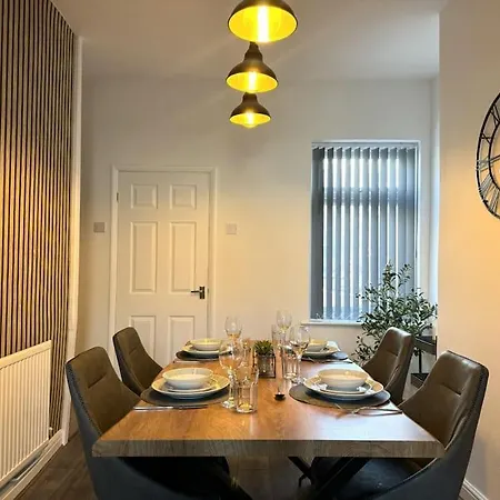 Apartamento Stunning In - Free Wifi & Parking - Close To Racecourse & Centre
