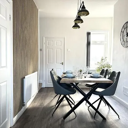 Stunning In - Free Wifi & Parking - Close To Racecourse & Centre York