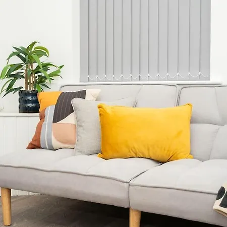 Stunning In - Free Wifi & Parking - Close To Racecourse & Centre Apartamento *