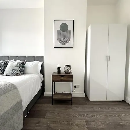 아파트 Stunning In - Free Wifi & Parking - Close To Racecourse & Centre 요크
