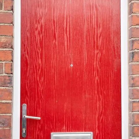 Apartamento Stunning In - Free Wifi & Parking - Close To Racecourse & Centre *